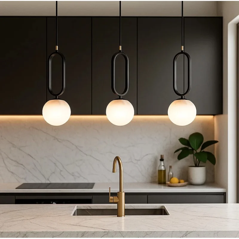 Piekaramā lampa Mores BLK