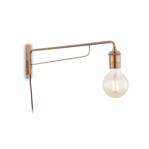 Sienas lampa Triumph 160214